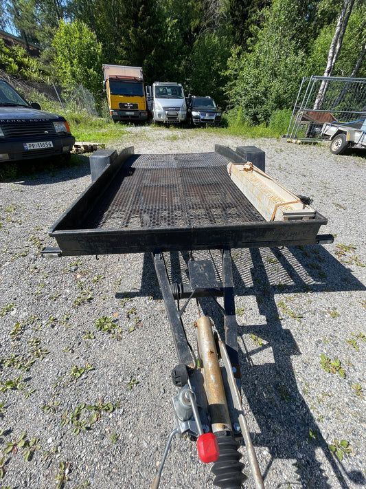 Biltilhenger 1500kg med håndvinsj & Stropper