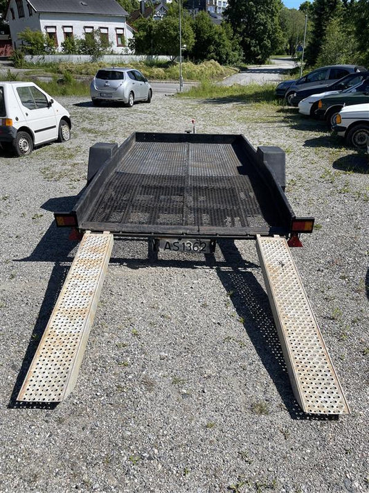 Biltilhenger 1500kg med håndvinsj & Stropper